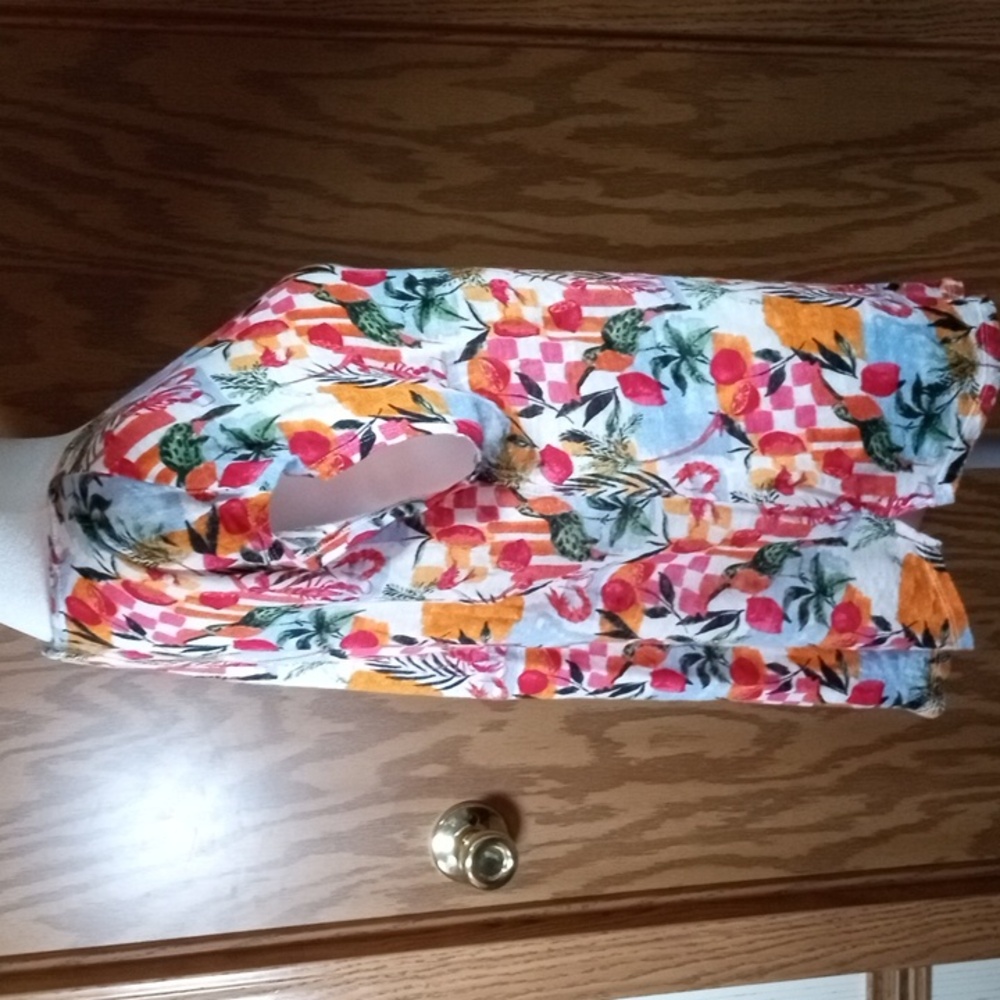 C&C California, Linen, summer, beachy, casual, vacation, cruise - Picture 8 of 8
